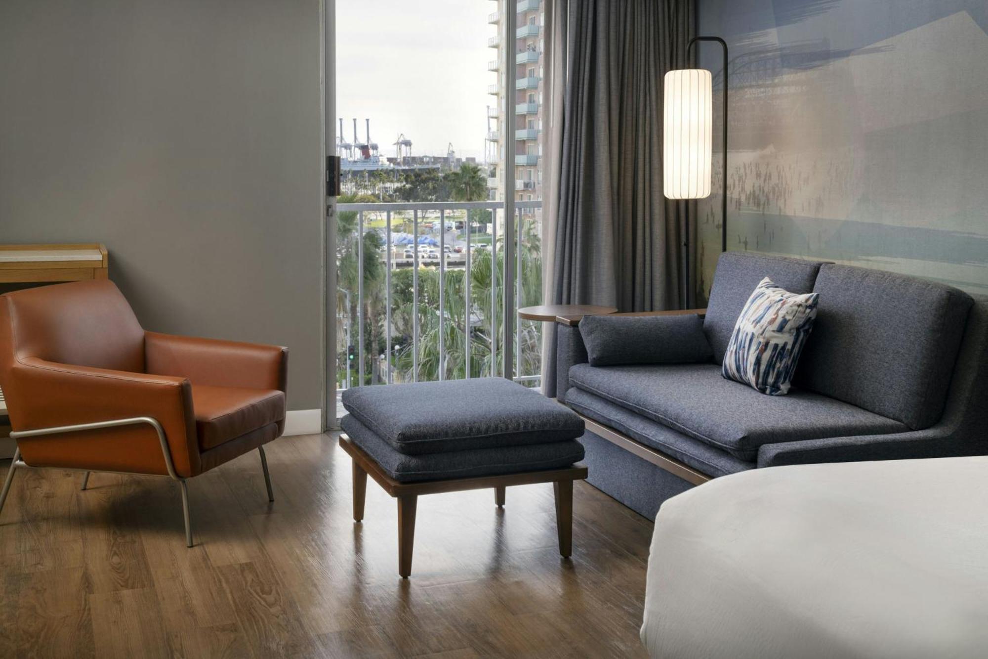 Hotel Courtyard By Marriott Long Downtown Long Beach