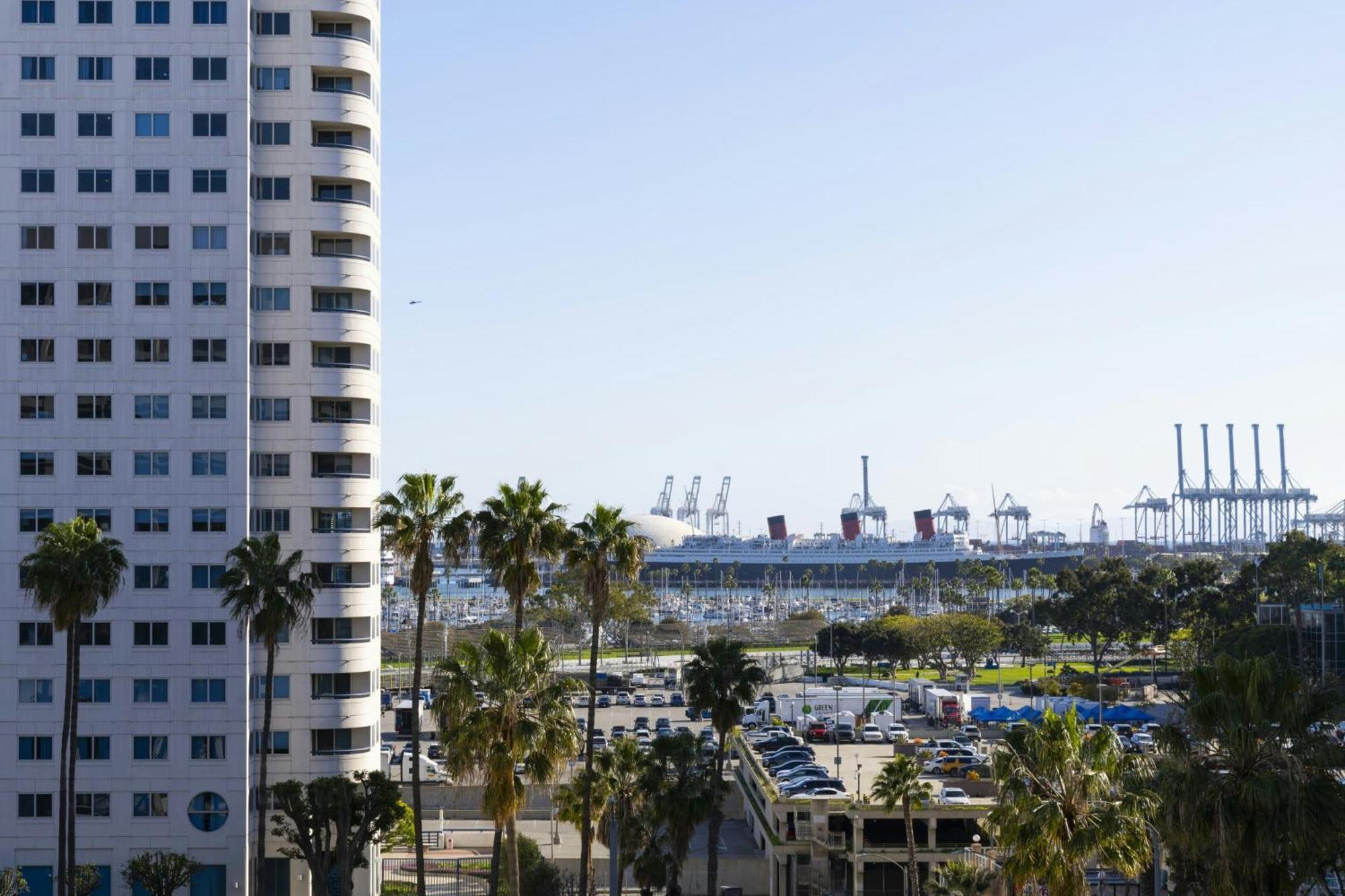 Courtyard By Marriott Long Downtown Long Beach