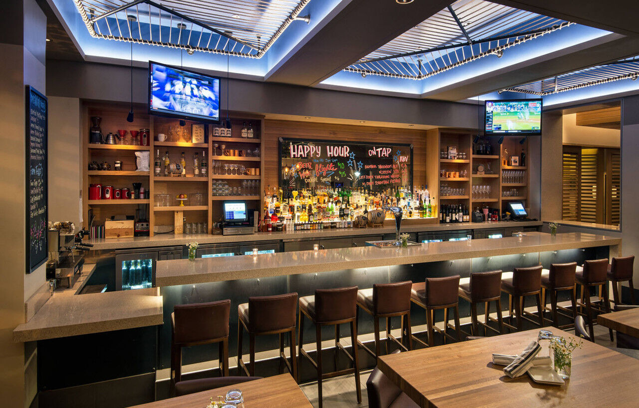 Courtyard By Marriott Long Downtown Hotel Long Beach