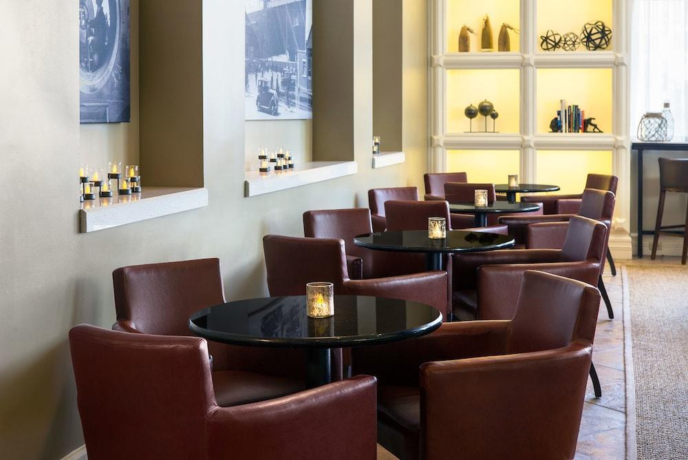 Courtyard By Marriott Long Downtown Long Beach